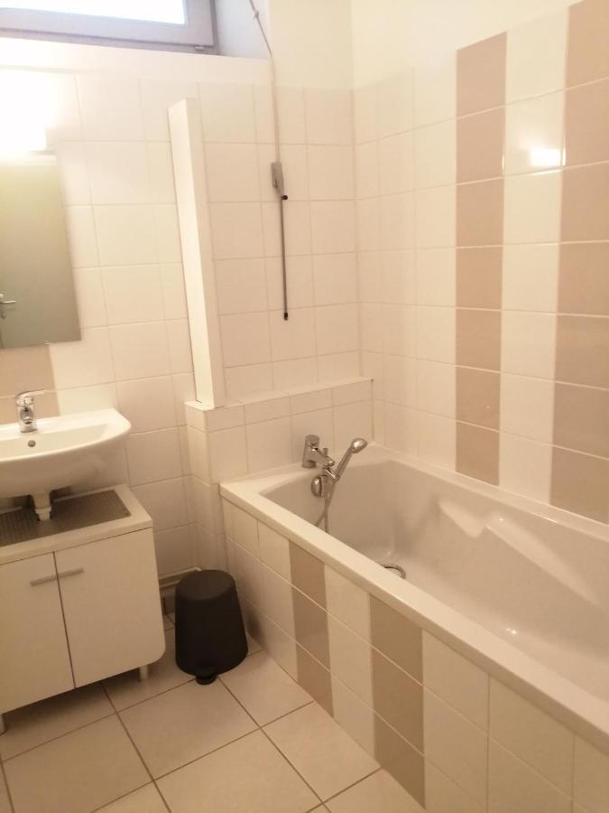 Studio Dans Vieux Magasin 1800 Apartment Седан Екстериор снимка
