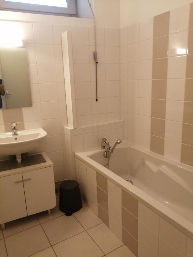Studio Dans Vieux Magasin 1800 Apartment Седан Екстериор снимка