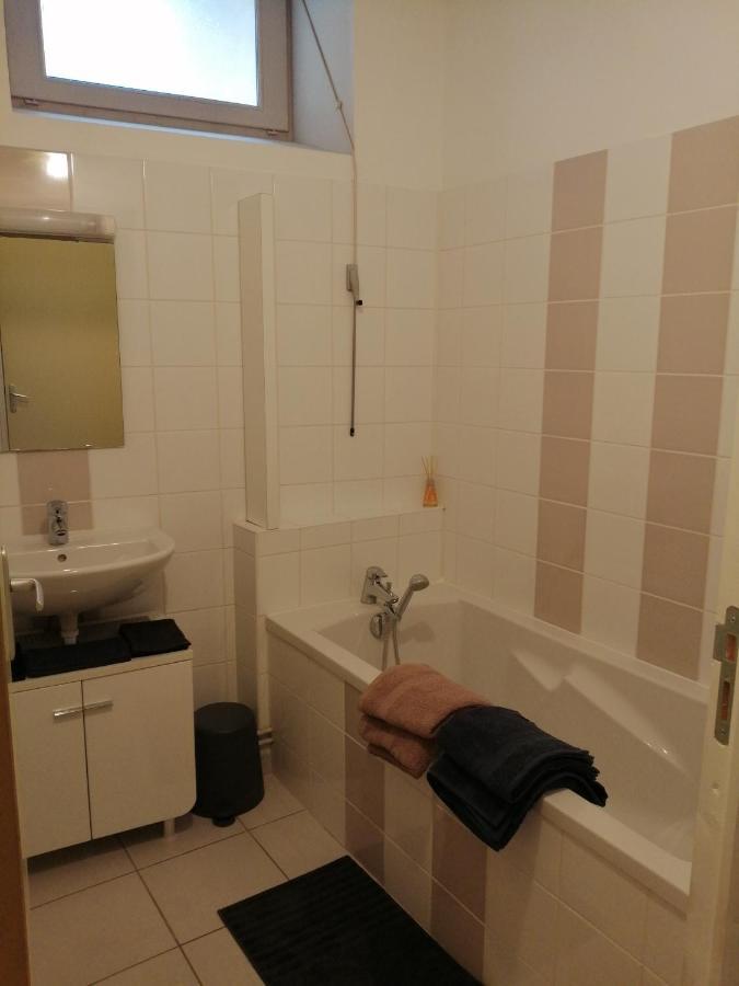 Studio Dans Vieux Magasin 1800 Apartment Седан Екстериор снимка